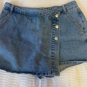 blue denim skort